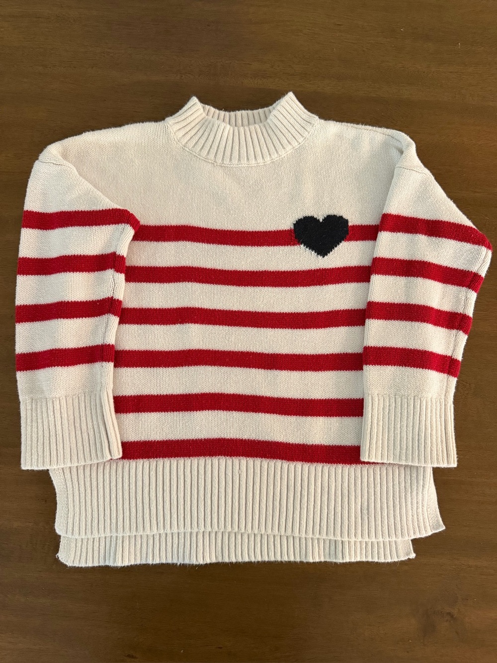 abercrombie kids Cream Sweater with Red Stripes and Black Heart 5-6t